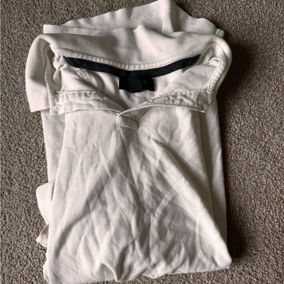 Men’s polos size large - Picture 2 of 5